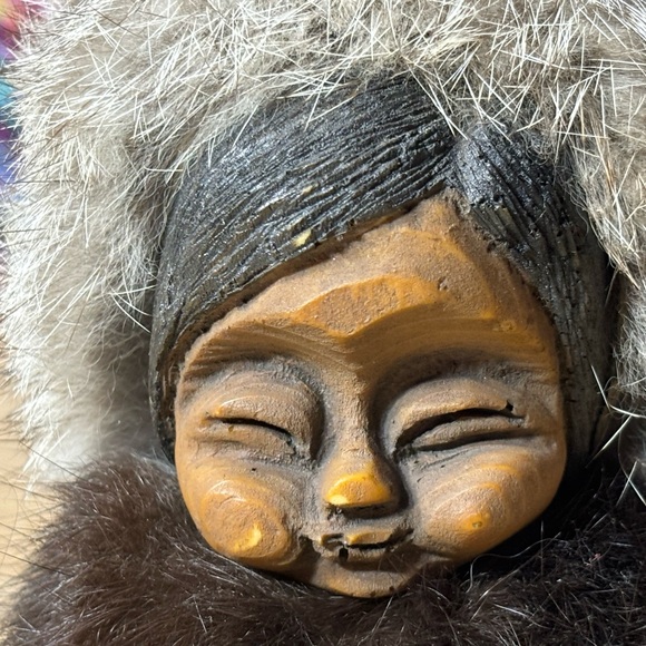 Wood Eskimo Nuni Doll Alaska - Picture 6 of 10